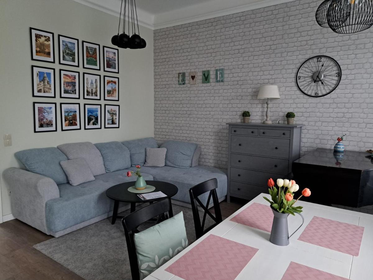 Gizella Apartman Budapest Exteriör bild