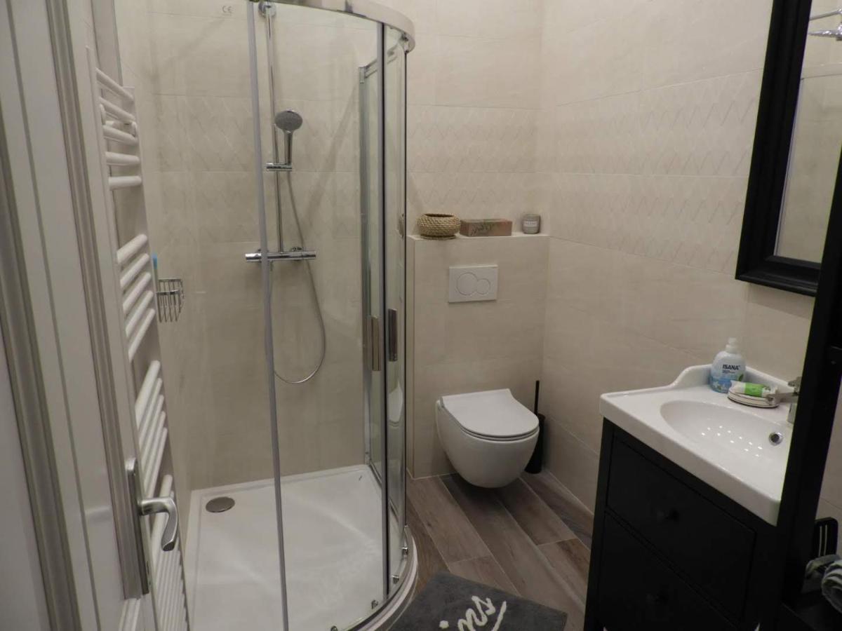 Gizella Apartman Budapest Exteriör bild